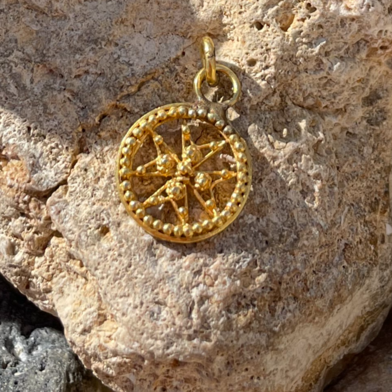Gold Eight-Pointed Maltese Cross Mini