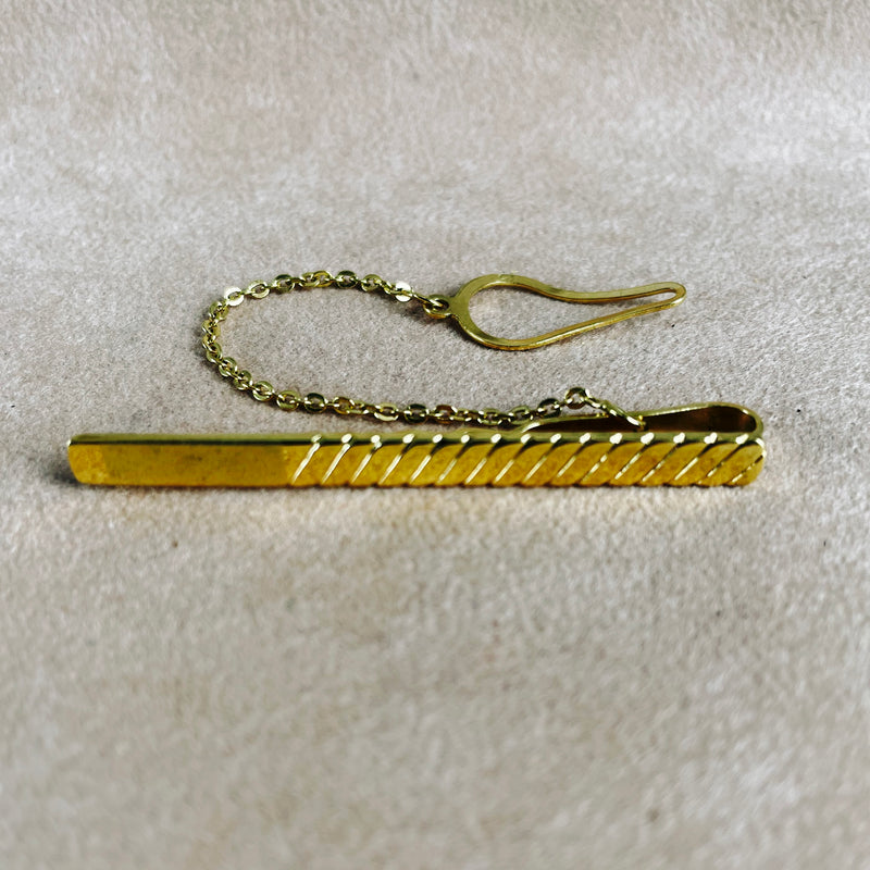 Engraved Line Detail Tie Bar