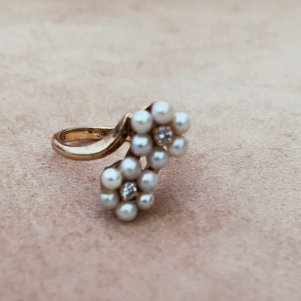 Daisy Duo Seed Pearl Ring